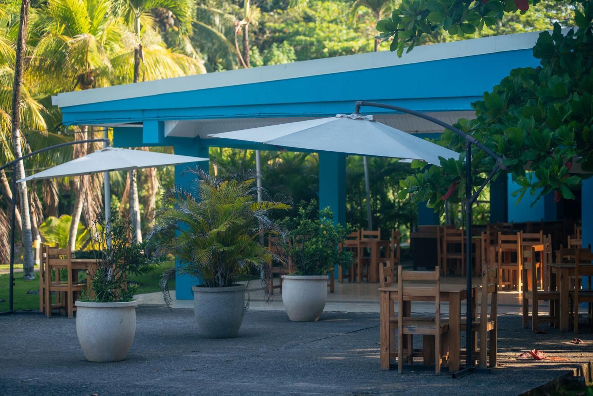 יקו Beach Break Resort & Cr Surf Camp מראה חיצוני תמונה