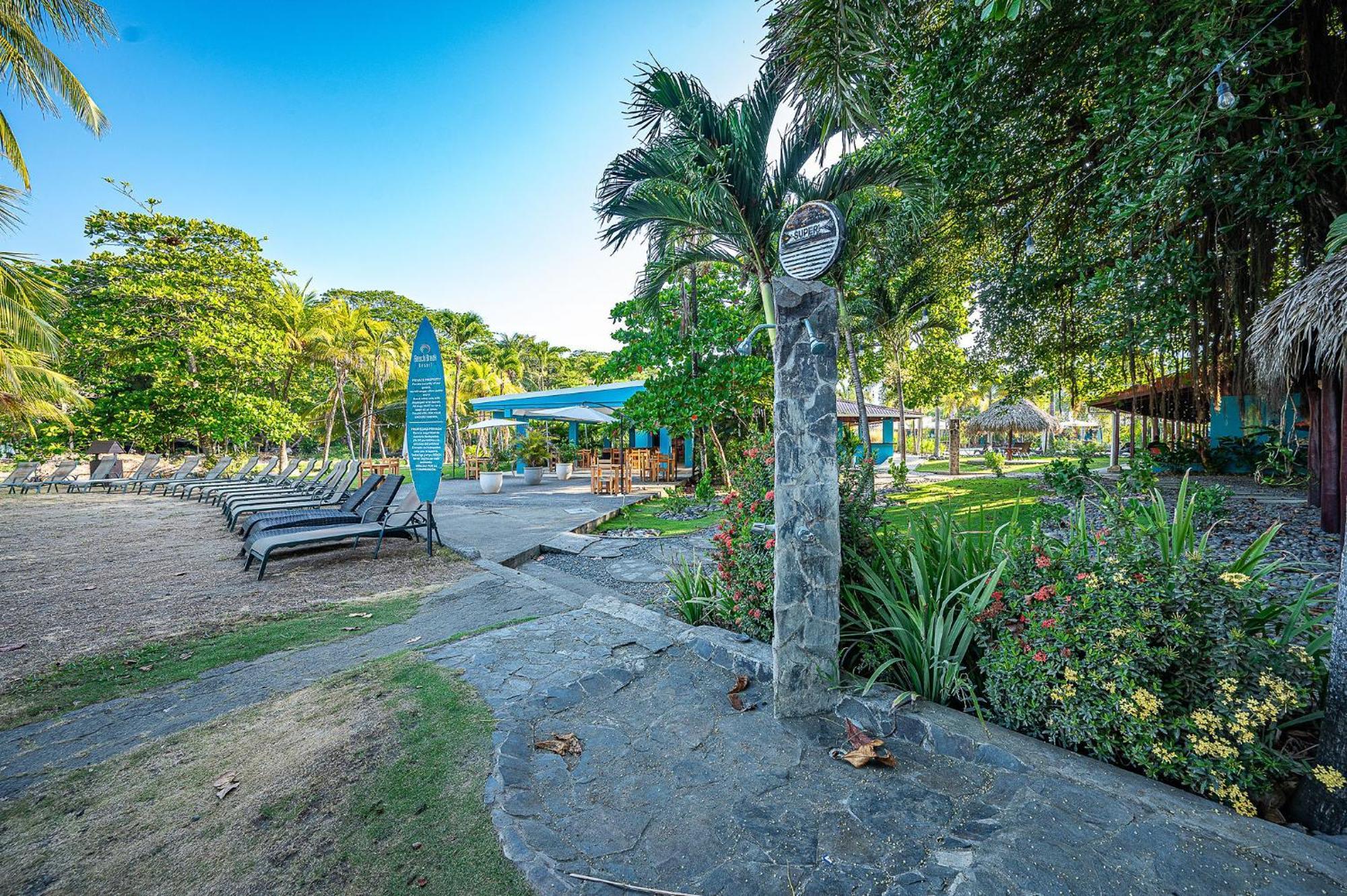 יקו Beach Break Resort & Cr Surf Camp מראה חיצוני תמונה