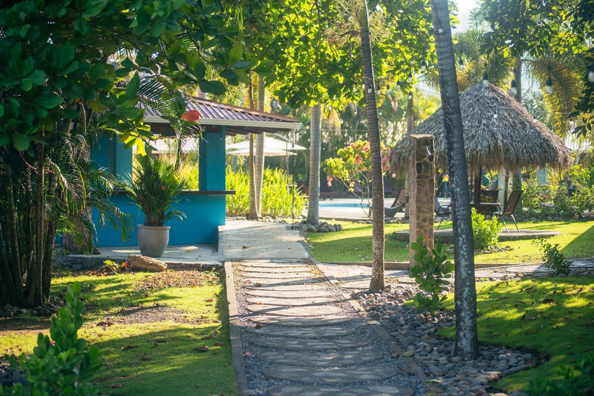 יקו Beach Break Resort & Cr Surf Camp מראה חיצוני תמונה